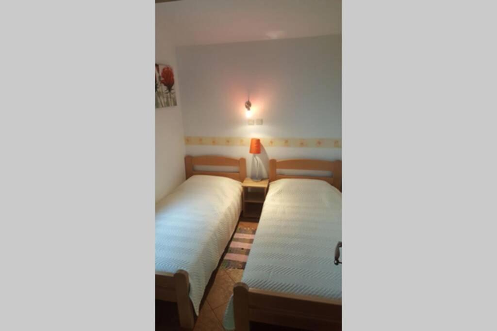 Garden Apartment- Near Sea 2 โดบรอตา ภายนอก รูปภาพ